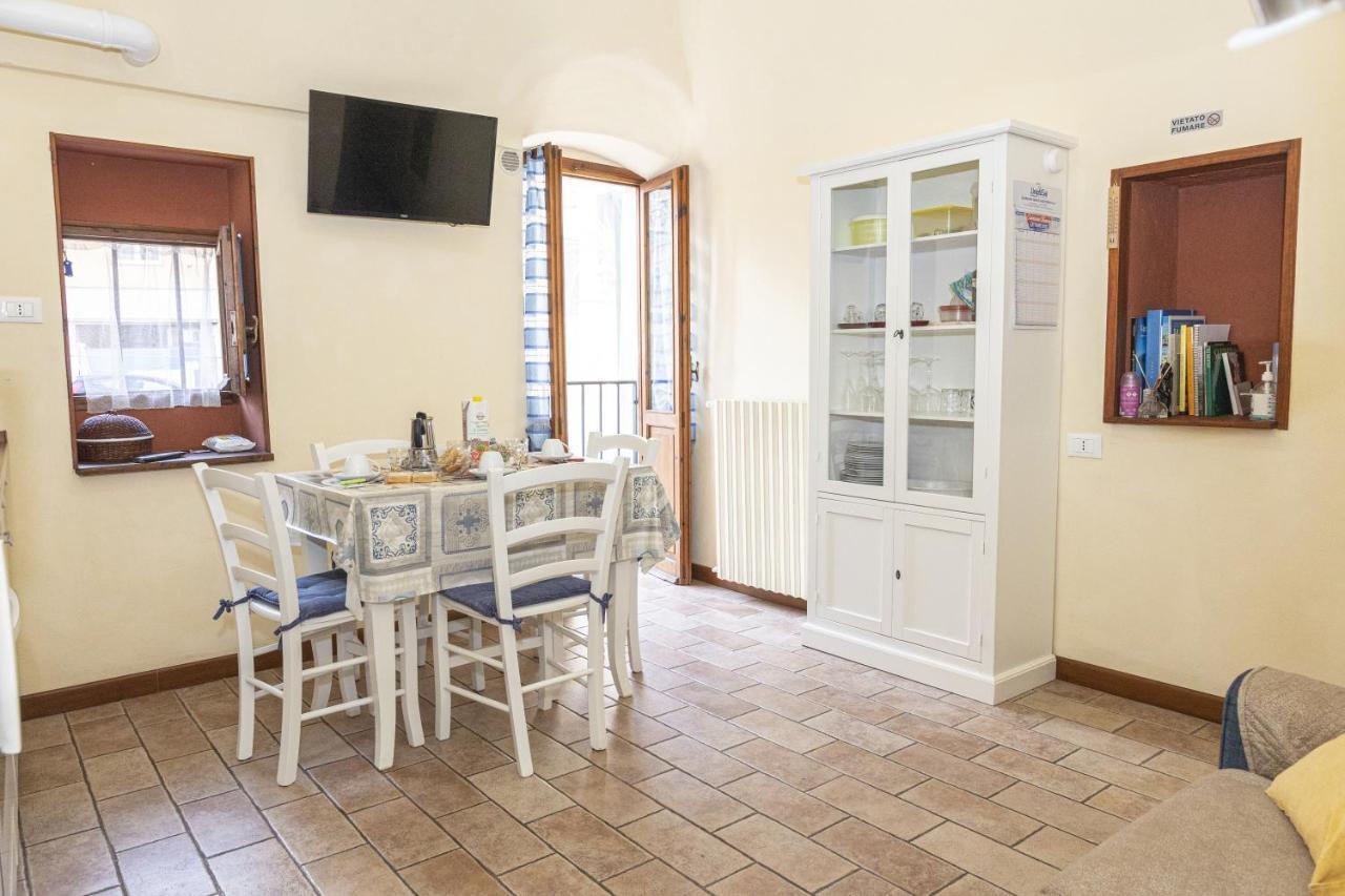 Centralissimo Trilocale Su Due Piani - Flavio House Sanremo Luaran gambar