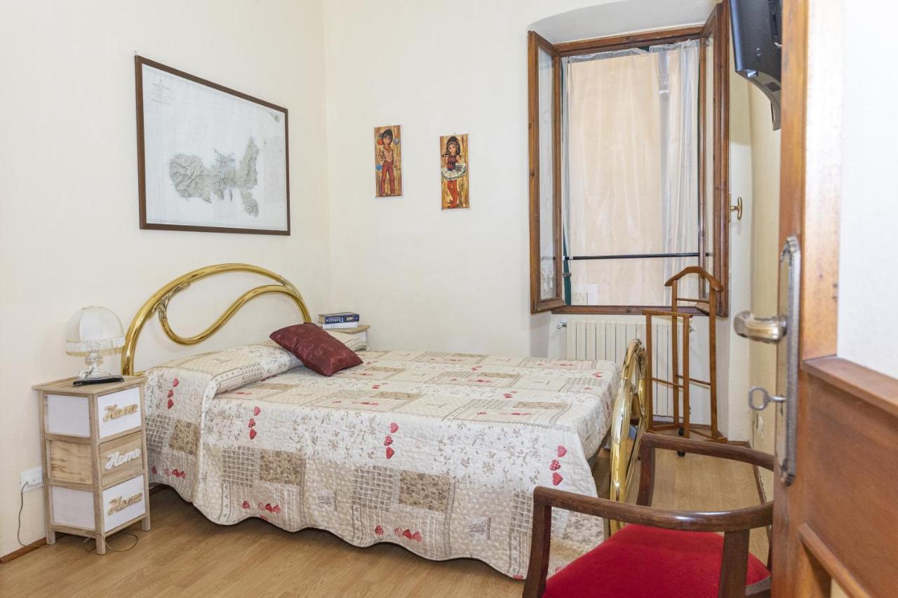 Centralissimo Trilocale Su Due Piani - Flavio House Sanremo Luaran gambar